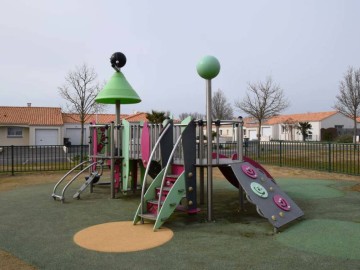 Square du Parc des Prés de la clais - Le Château d'Olonne