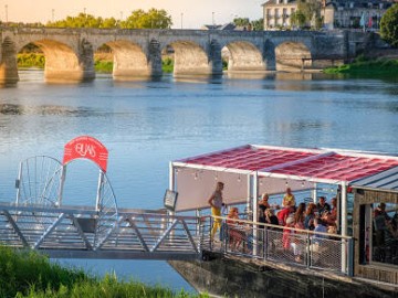 Bateau Bar Restaurant Sur les Quais