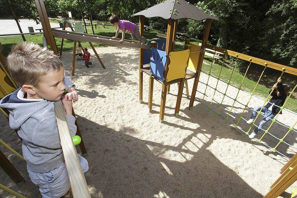 Aire De Jeux De La Foret De Grasla Actividades Para Jovenes Francia Loira Atlantico