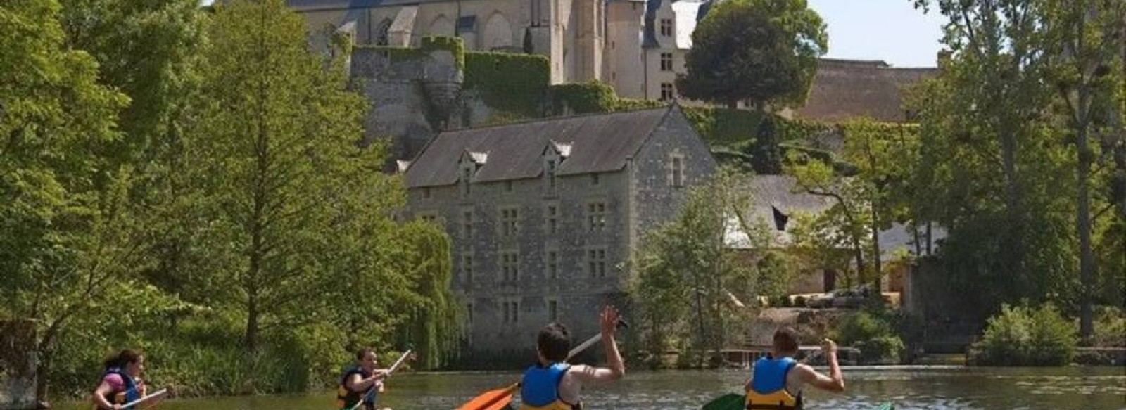 CIRCUIT D'INITIATION D'UNE DEMI-HEURE EN CANOE, KAYAK, PADDLE OU PEDALO AU CLUB CANOES-KAYAK DE MONTREUIL-BELLAY