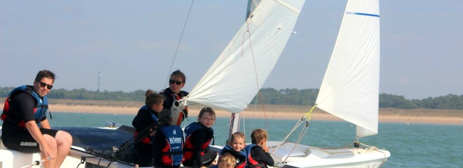 Voile : Optismist, catamaran, planche a voile, Windfoil, Trimaran - Base nautique de Saint Jean de Monts