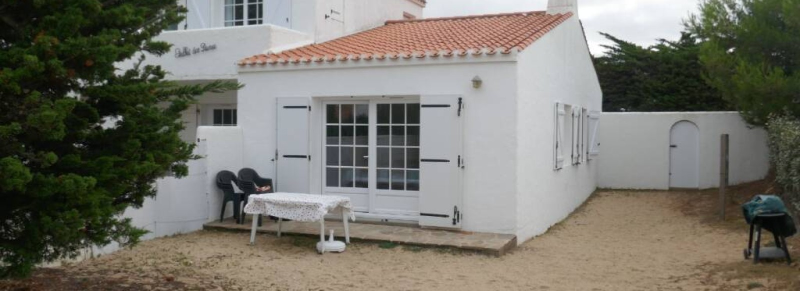 MAISON DE VACANCES A BARBATRE SUR L'ILE DE NOIRMOUTIER