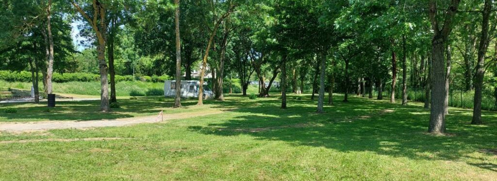 CAMPING DE L'ECLUSE