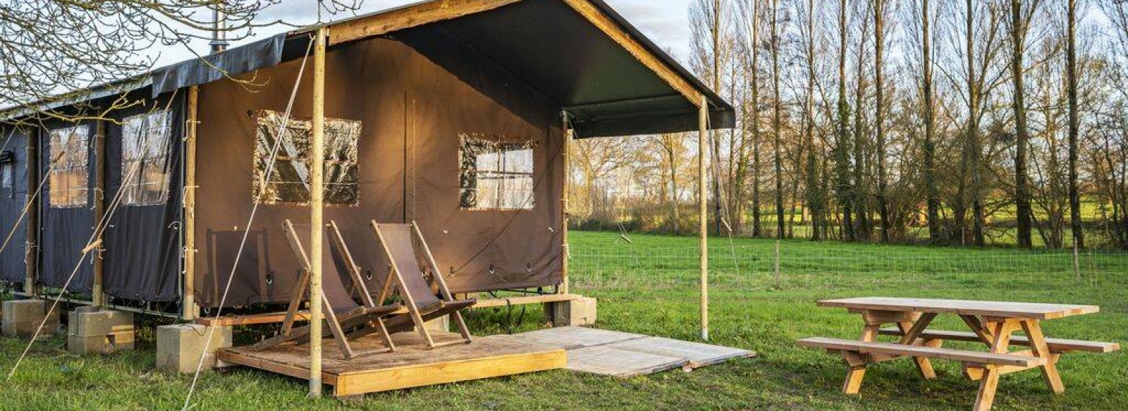 HEBERGEMENT A LA FERME L'ETABLE DES MAUGES