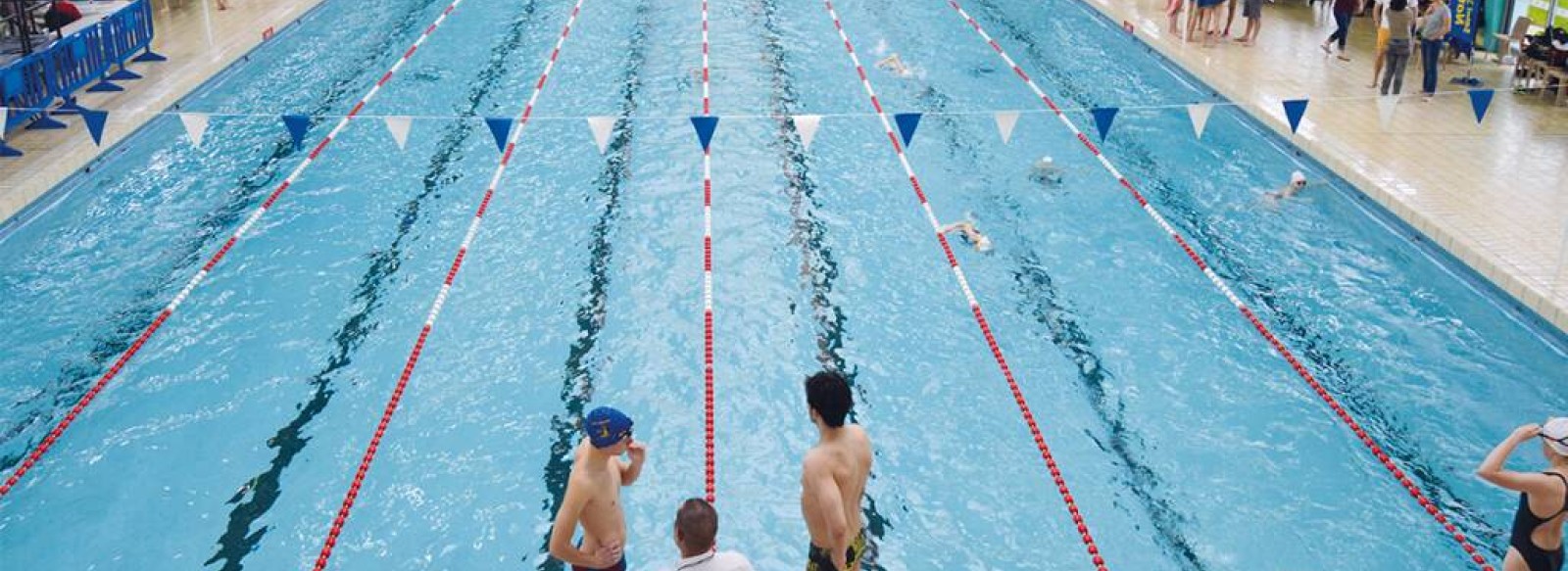 PISCINE ESPACE DAUPHINS