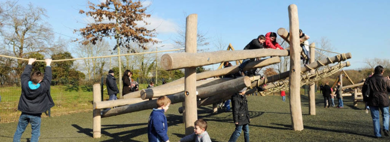 AIRE DE JEUX DU BOIS JOALLAND