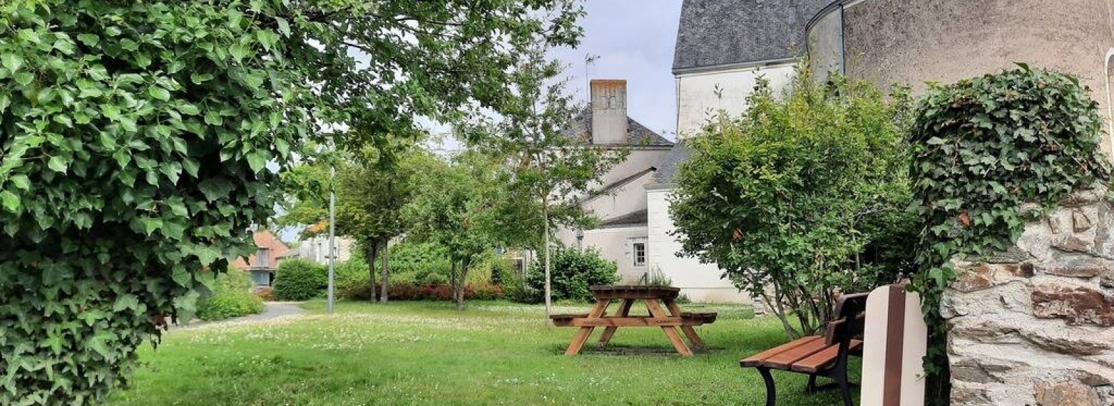 Aire de pique-nique de Bourgneuf-en-Mauges