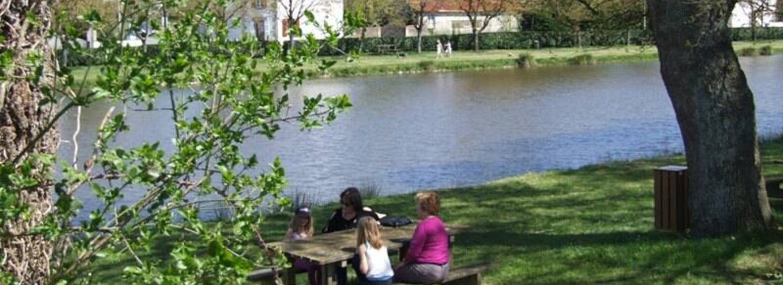 PARC DES AUBEPINES