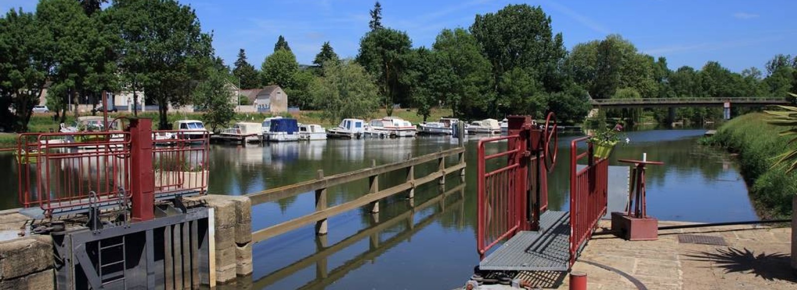 LE BARRAGE ET L'ECLUSE DE CHEFFES